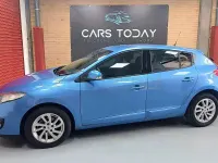 Usado Renault Mégane III Dynamique 115 CV (84 kW) 2012 Azul Berlina
