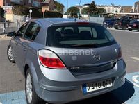 Usado Opel Astra Enjoy 105 CV (77 kW) 2005 Gris / plata Berlina