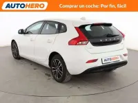 Usado Volvo V40 Momentum 120 CV (88 kW) 2017 Blanco Utilitario
