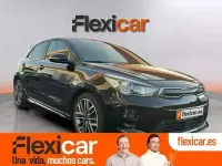 Usado Kia Rio GT-Line 100 CV (73 kW) 2021 Negro