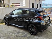 Usado Toyota Yaris 261 CV (191 kW) 2021 Negro Utilitario