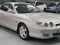 Usado Hyundai Coupé 138 CV (101 kW) 1999 Gris / plata Coupe