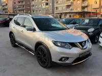Usado Nissan X-Trail Tekna 163 CV (119 kW) 2016 Gris / plata SUV