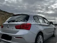 Usado BMW 118 Comfort Edition 150 CV (110 kW) 2018 Gris / plata Berlina