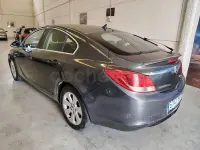 Usado Opel Insignia Edition 130 CV (95 kW) 2011 Gris / plata Berlina