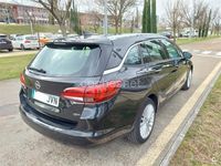 Usado Opel Astra Excellence 136 CV (100 kW) 2016 Negro Familiar