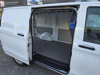Usado Mercedes e-Vito 85 kW (116 CV) 2025 Blanco Van