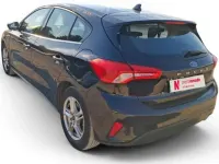 Usado Ford Focus Trend 120 CV (88 kW) 2022 Negro