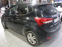 Usado Hyundai i20 Comfort 90 CV (66 kW) 2011 Negro Berlina