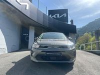 Usado Kia Rio 84 CV (61 kW) 2023 Gris / plata Berlina
