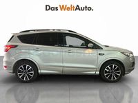 Usado Ford Kuga ST-Line 150 CV (110 kW) 2018 Gris / plata SUV