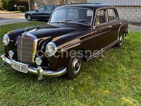 Usado Mercedes 200 109 CV (80 kW) 1985 Negro Berlina