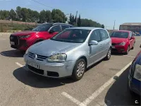 Usado VW Golf Cabriolet 140 CV (102 kW) 2011 Gris / plata Descapotable