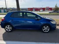 Usado Toyota Auris Luna 90 CV (66 kW) 2010 Azul Utilitario