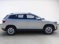 Usado Skoda Karoq Selection 150 CV (110 kW) 2024 Blanco SUV