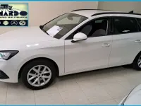 Usado Seat Leon ST Style 116 CV (85 kW) 2022 Blanco Familiar