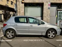 Usado Peugeot 307 90 CV (66 kW) 2004 Gris / plata Berlina