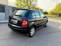 Usado Skoda Fabia 64 CV (47 kW) 2006 Negro Berlina