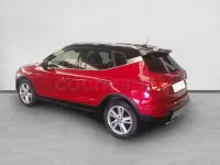 Usado Seat Arona Ecomotive 115 CV (84 kW) 2019 Granate SUV