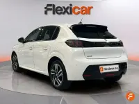 Usado Peugeot 208 Allure 100 CV (73 kW) 2023 Blanco Utilitario