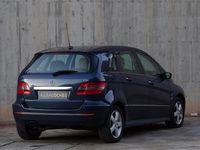 Usado Mercedes B180 109 CV (80 kW) 2007 Azul Monovolumen