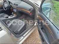 Usado Mercedes E280 Avantgarde 190 CV (139 kW) 2005 Beige Berlina