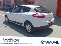 Usado Renault Mégane Life 95 CV (69 kW) 2014 Blanco Berlina