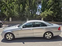 Usado Mercedes E320 Avantgarde 224 CV (164 kW) 2003 Gris / plata Berlina