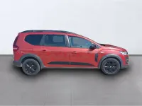 Usado Dacia Jogger Extreme 100 CV (73 kW) 2022 Naranja Monovolumen