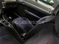 Usado Peugeot 206 70 CV (51 kW) 2005 Gris / plata Berlina