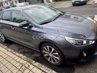 Usado Hyundai i30 Style 140 CV (102 kW) 2019 Gris / plata Berlina