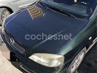 Usado Opel Astra Comfort 100 CV (73 kW) 2001 Verde Berlina