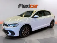 Usado VW Polo Life 95 CV (69 kW) 2023 Blanco Utilitario