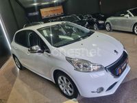 Usado Peugeot 208 Style 75 CV (55 kW) 2015 Blanco Utilitario