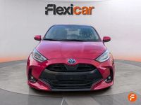 Usado Toyota Yaris Hybrid Active 116 CV (85 kW) 2023 Rojo