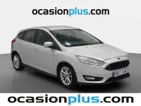 Usado Ford Focus Trend+ 125 CV (91 kW) 2018 Gris Utilitario