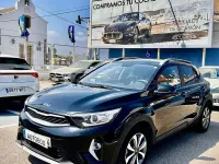 Usado Kia Stonic 100 CV (73 kW) 2021 Negro SUV