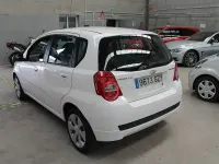Usado Chevrolet Aveo LS 101 CV (74 kW) 2010 Blanco Berlina