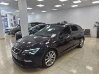 Usado Seat Leon FR 184 CV (135 kW) 2017 Violeta / lila Familiar