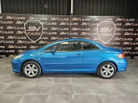 Usado Peugeot 307 CC 110 CV (80 kW) 2007 Azul Descapotable