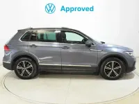 Usado VW Tiguan Life 150 CV (110 kW) 2023 Gris SUV
