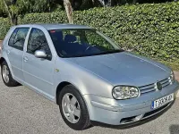 Usado VW Golf III Conceptline 101 CV (74 kW) 1999 Plateado Utilitario