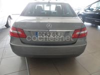 Usado Mercedes E220 Avantgarde 170 CV (125 kW) 2010 Gris / plata Berlina