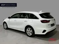 Usado Kia Ceed 120 CV (88 kW) 2022 Cassa white (wd) Utilitario