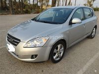 Usado Kia Ceed Active 115 CV (84 kW) 2007 Gris / plata Utilitario