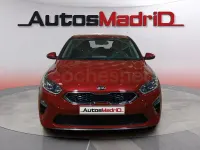 Usado Kia Ceed 120 CV (88 kW) 2021 Granate Utilitario