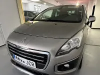 Usado Peugeot 3008 Style 120 CV (88 kW) 2015 Beige Familiar
