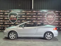 Usado Peugeot 307 CC 143 CV (105 kW) 2009 Gris / plata Descapotable