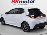 Usado Toyota Yaris Hybrid Active 92 CV (67 kW) 2023