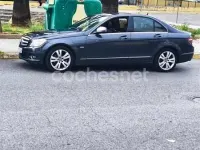 Usado Mercedes C200 Avantgarde 136 CV (100 kW) 2009 Gris / plata Berlina